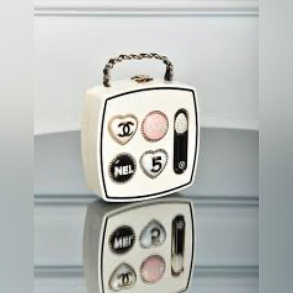 White Crossbody Hard Shell Bag with Pink, Black and Gold Accents; NWOT - Picture 4 of 9